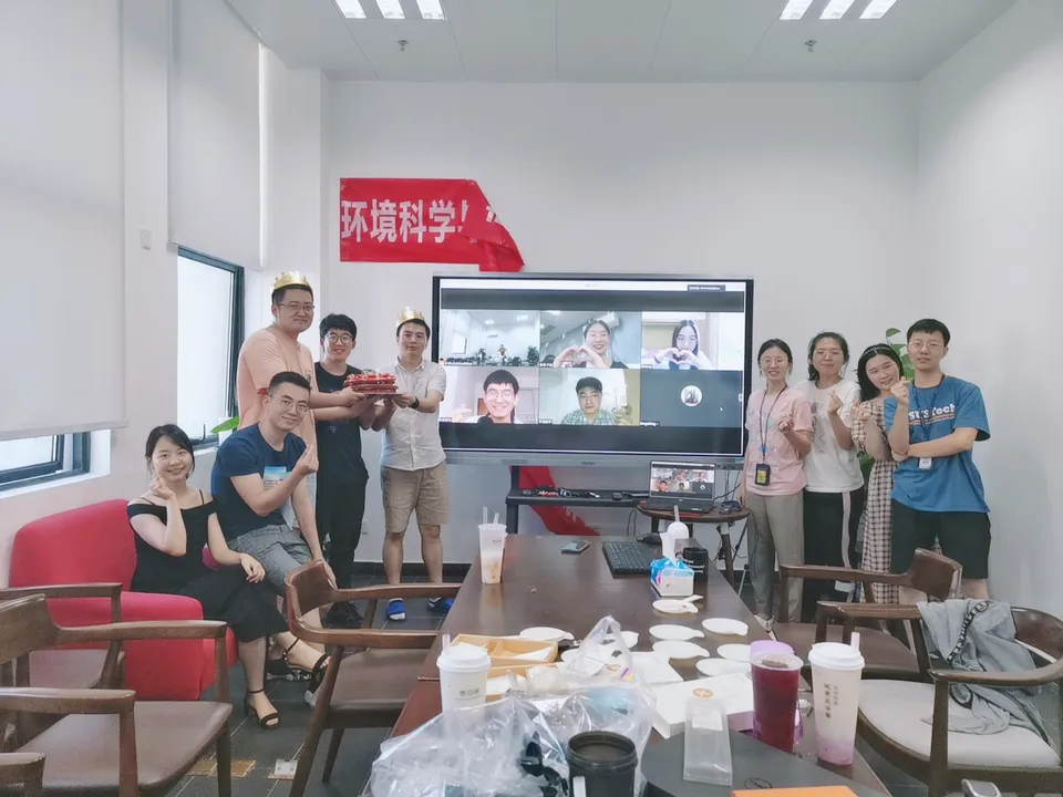 Lab Life photo wall Jun 30, 2019 image 1